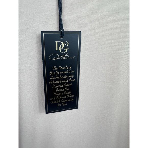 DG2 Diane Gilman Shirt Peach Floral Short Sleeve Top Size Small NWT - Picture 8 of 10